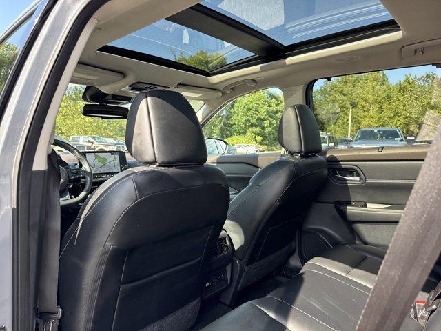Photo of 2022 Boulder Gray Nissan Rogue