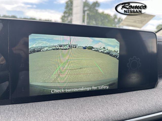 Photo of 2025 Gun Metallic Nissan Kicks
