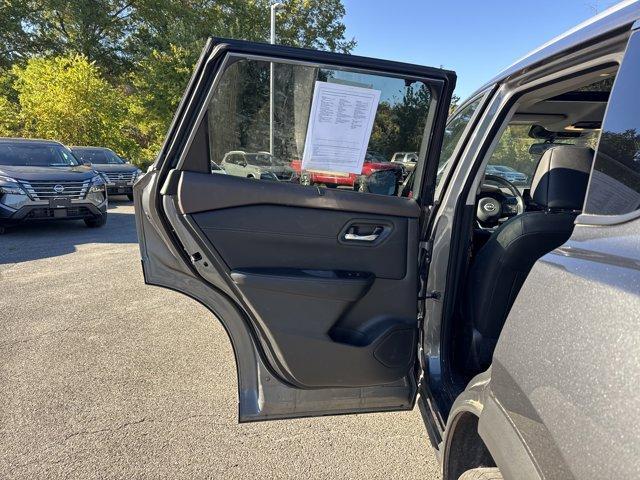 Photo of 2023 Gun Metallic Nissan Rogue