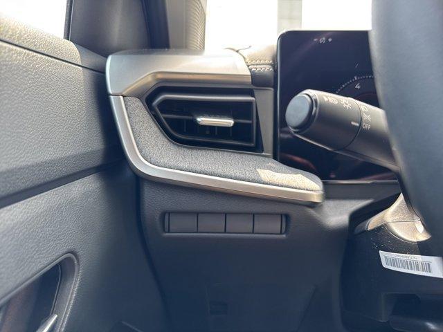 Photo of 2025 Scarlet Ember T Nissan Kicks