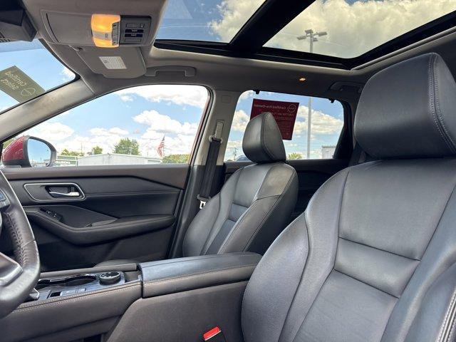 Photo of 2021 Scarlet Ember Nissan Rogue