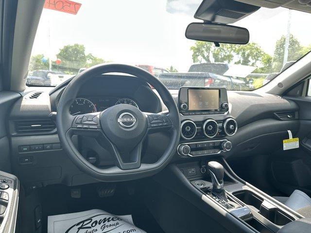Photo of 2025 Cloud White Nissan Sentra