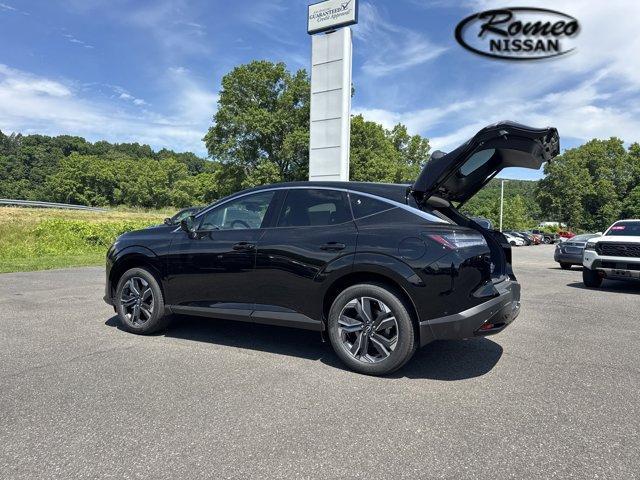 Photo of 2025 Black Nissan Murano