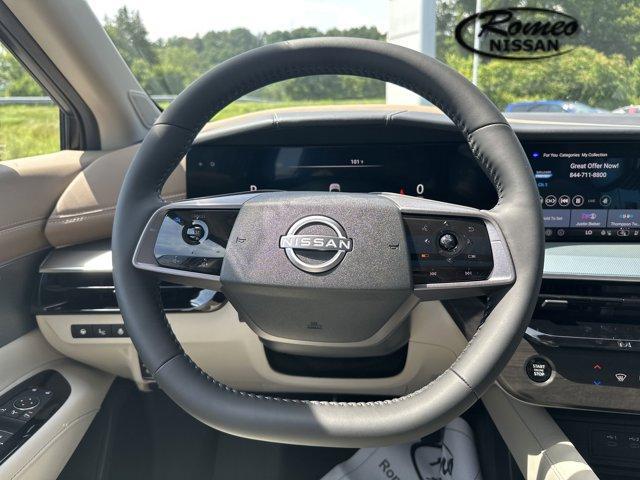 Photo of 2025 Champagne Silve Nissan Murano