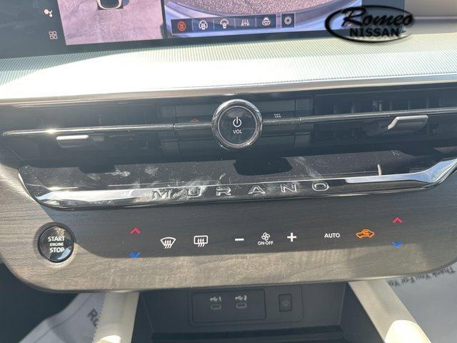 Photo of 2025 Champagne Silve Nissan Murano