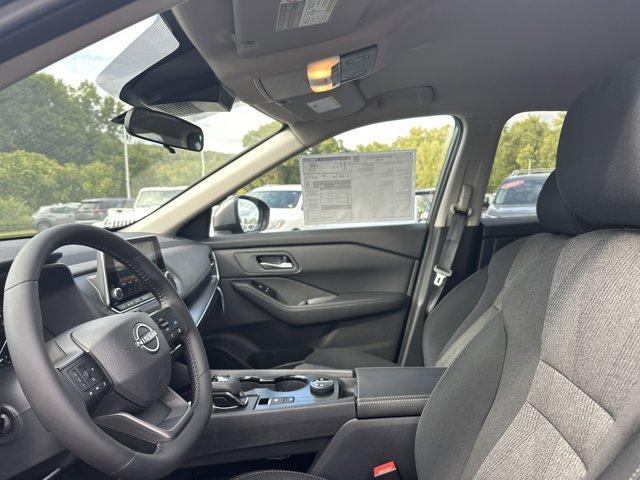 Photo of 2026 Gun Metallic Nissan Rogue