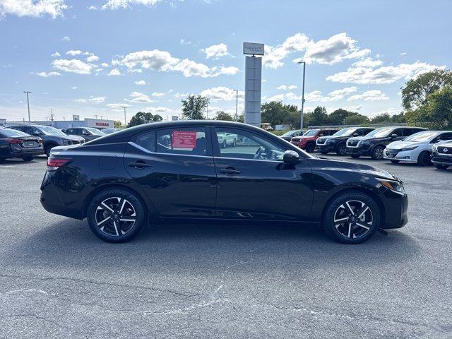 Photo of 2024 Black Nissan Sentra