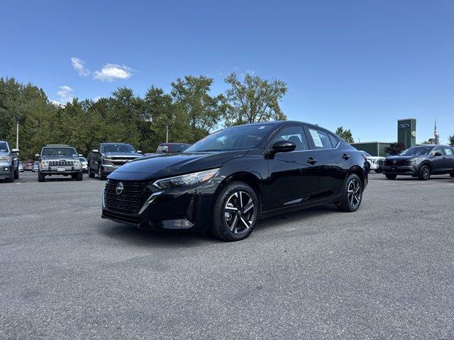 Photo of 2024 Black Nissan Sentra