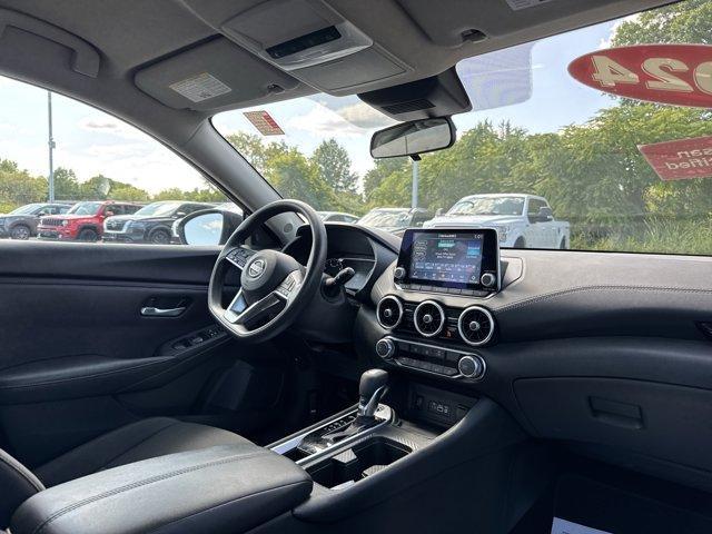Photo of 2024 Black Nissan Sentra