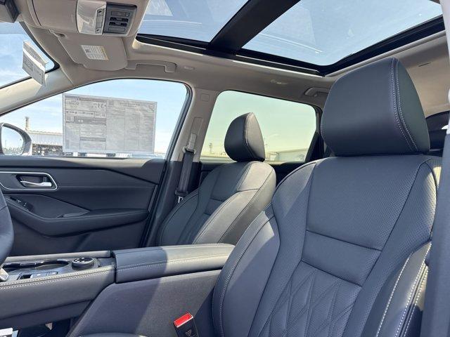 Photo of 2025 Boulder Gray Metallic Nissan Rogue