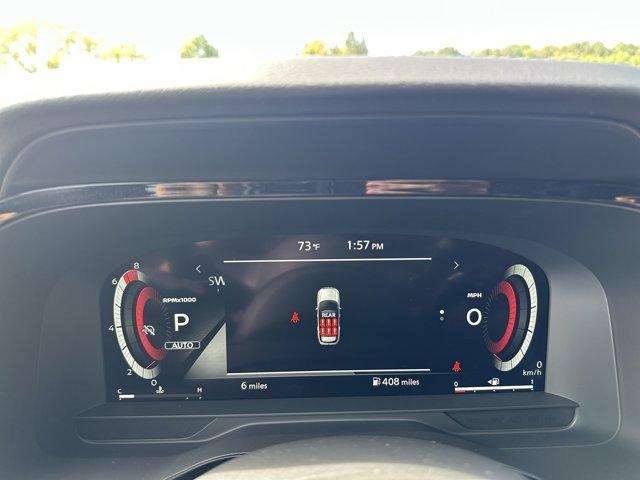 Photo of 2025 Everest White P Nissan Pathfinder
