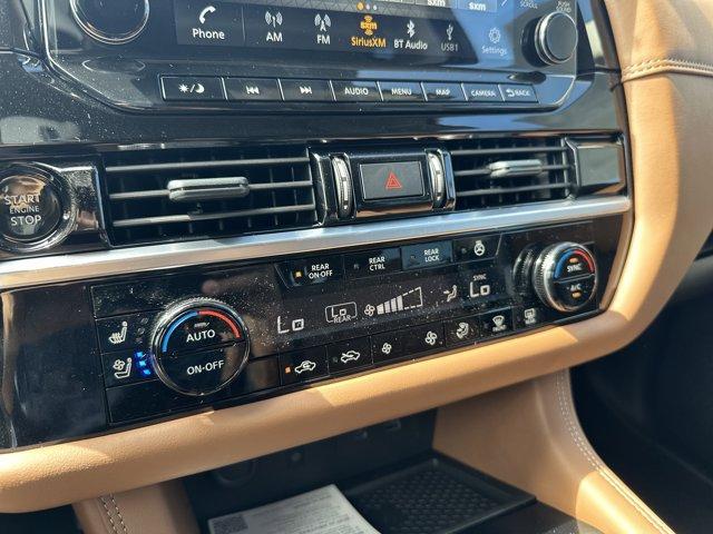 Photo of 2025 Everest White P Nissan Pathfinder