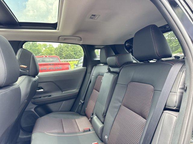 Photo of 2025 Super Black Nissan Kicks
