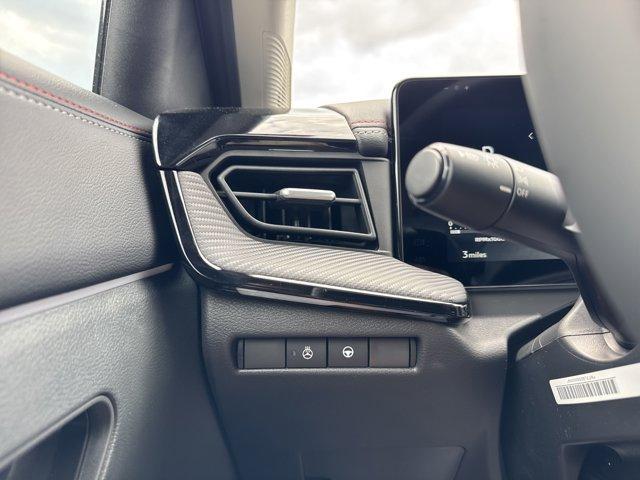 Photo of 2025 Super Black Nissan Kicks