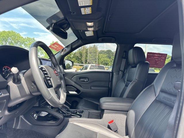 Photo of 2022 Glacier White Nissan Frontier