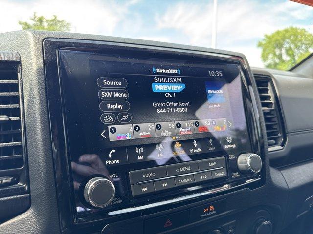Photo of 2022 Glacier White Nissan Frontier