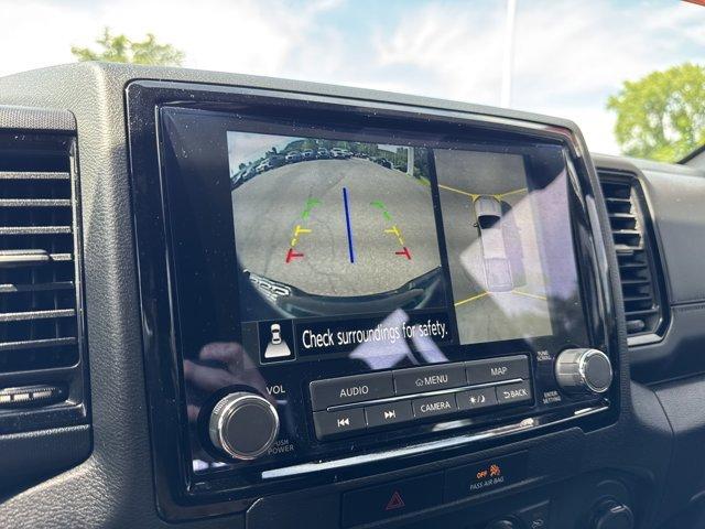 Photo of 2022 Glacier White Nissan Frontier
