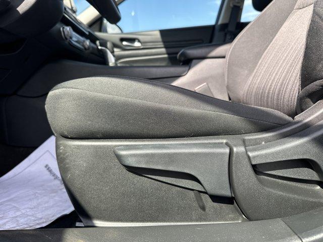 Photo of 2022 Deep Blue Pearl Nissan Altima