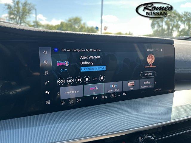Photo of 2025 Everest White P Nissan Murano