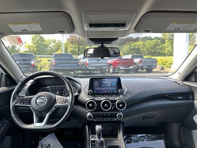 Photo of 2023 Cloud White Nissan Sentra