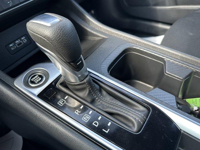 Photo of 2023 Cloud White Nissan Sentra