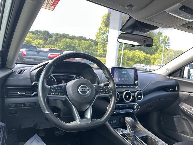 Photo of 2023 Cloud White Nissan Sentra