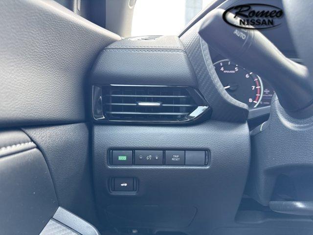 Photo of 2025 Cloud White Nissan Sentra