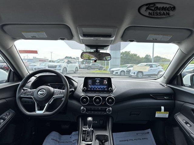 Photo of 2025 Cloud White Nissan Sentra