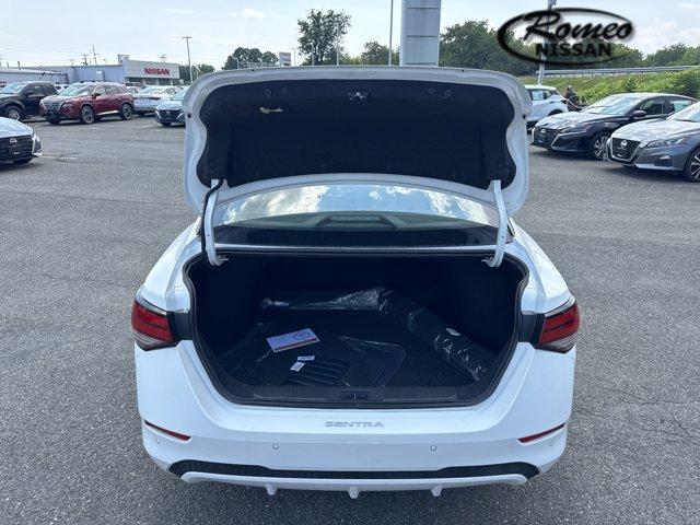 Photo of 2025 Cloud White Nissan Sentra