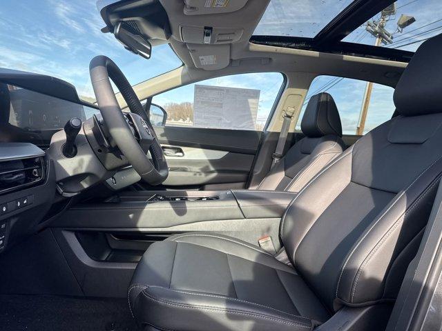 Photo of 2025 Gun Metallic Nissan Murano