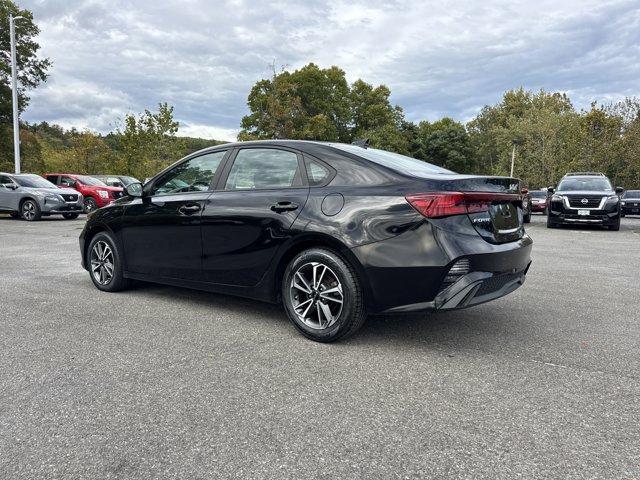 Photo of 2023 Aurora Black Pearl Kia Forte