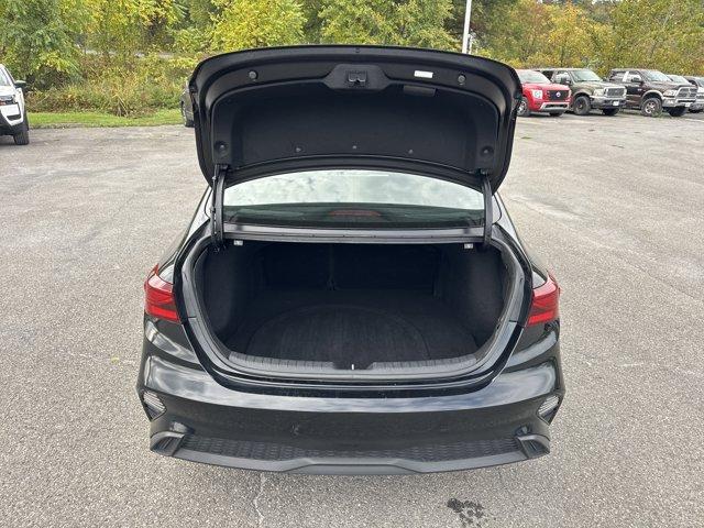 Photo of 2023 Aurora Black Pearl Kia Forte
