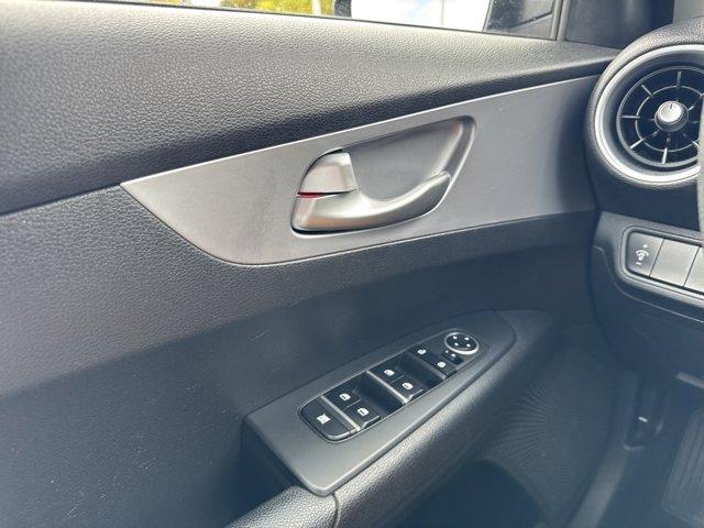 Photo of 2023 Aurora Black Pearl Kia Forte