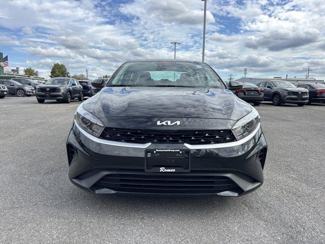 Photo of 2023 Aurora Black Pearl Kia Forte