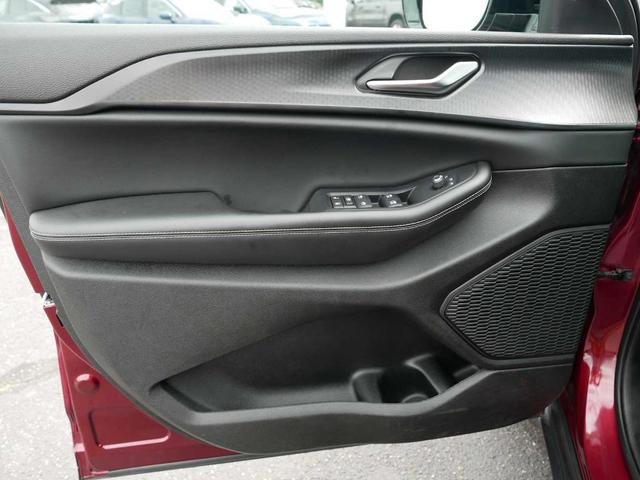 Photo of 2023 Red Jeep Grand Cherokee
