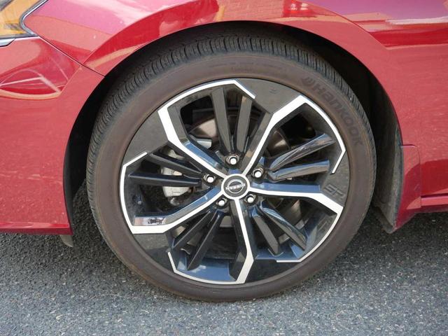 Photo of 2023 Scarlet Ember Nissan Altima