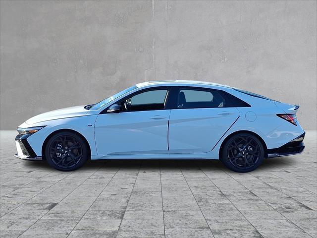 Photo of 2025 Atlas White Hyundai ELANTRA