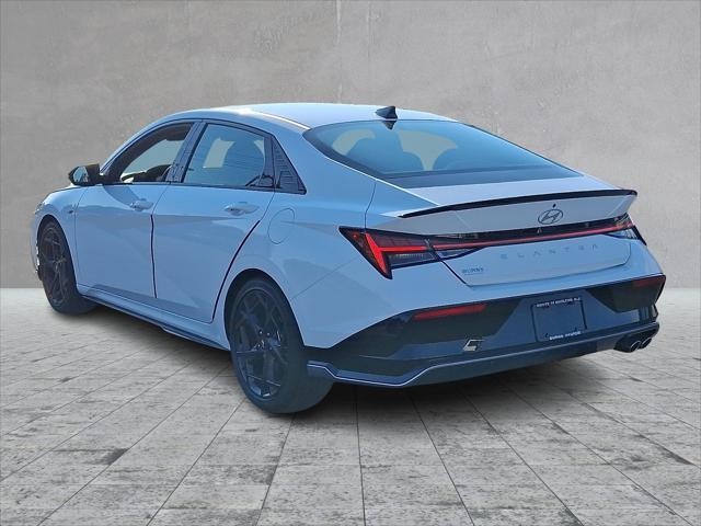 Photo of 2025 Atlas White Hyundai ELANTRA