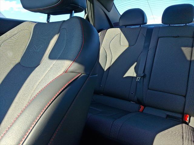 Photo of 2025 Atlas White Hyundai ELANTRA