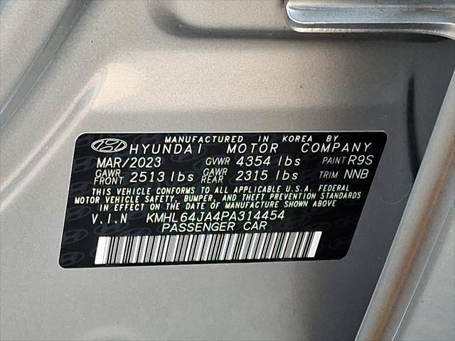 Photo of 2023 Curated Silver Hyundai SONATA