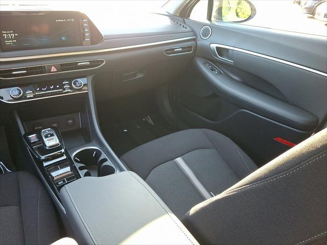 Photo of 2023 Curated Silver Hyundai SONATA