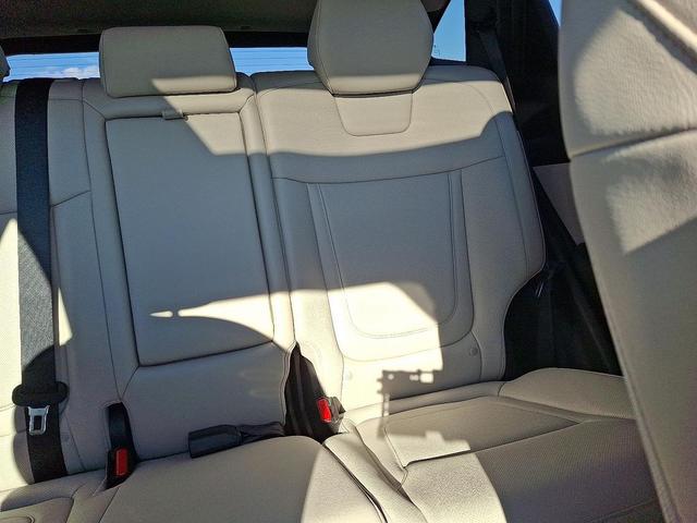 Photo of 2025 White Pearl Hyundai TUCSON