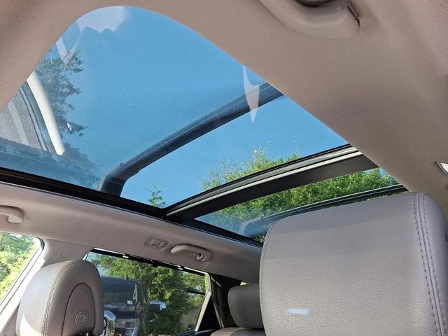 Photo of 2017 Mineral Gray Hyundai Santa Fe Sport
