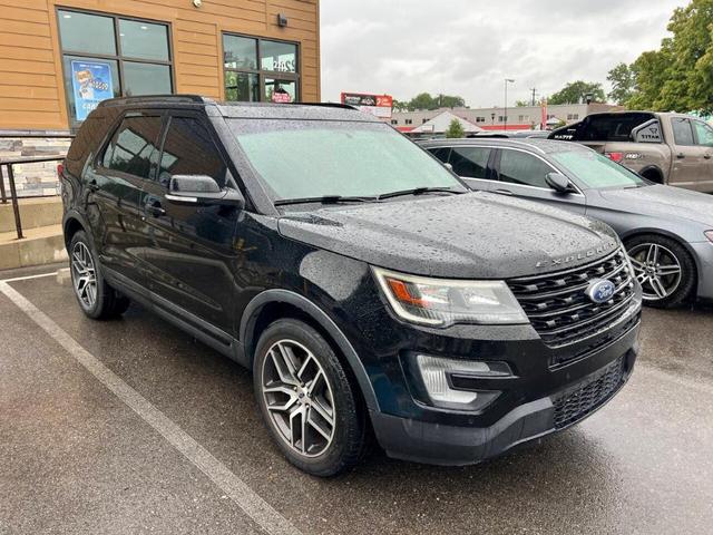 Photo of 2017 Black Ford Explorer