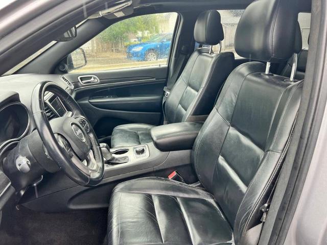Photo of 2017 Black Ford Explorer
