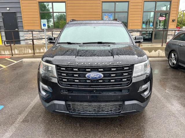 Photo of 2017 Black Ford Explorer