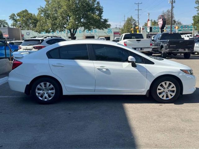 Photo of 2012 White Honda Civic