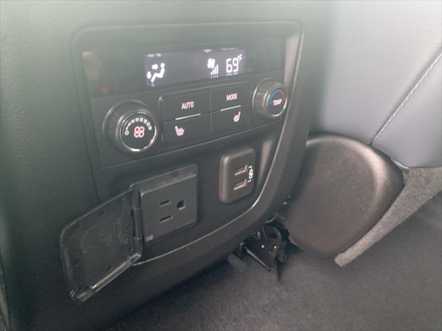 Photo of 2024 Summit White Buick Enclave