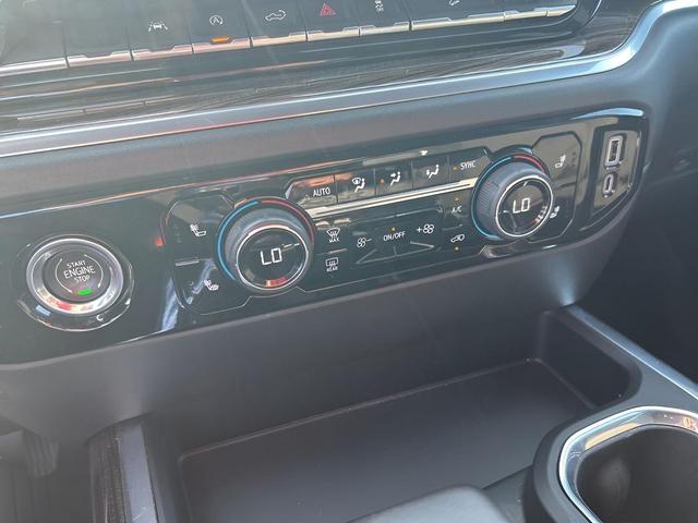 Photo of 2022 Summit White Chevrolet Silverado 1500