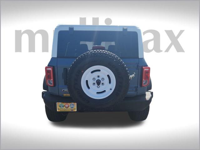Photo of 2025 Azure Gray Met Tri-Coat Ford Bronco